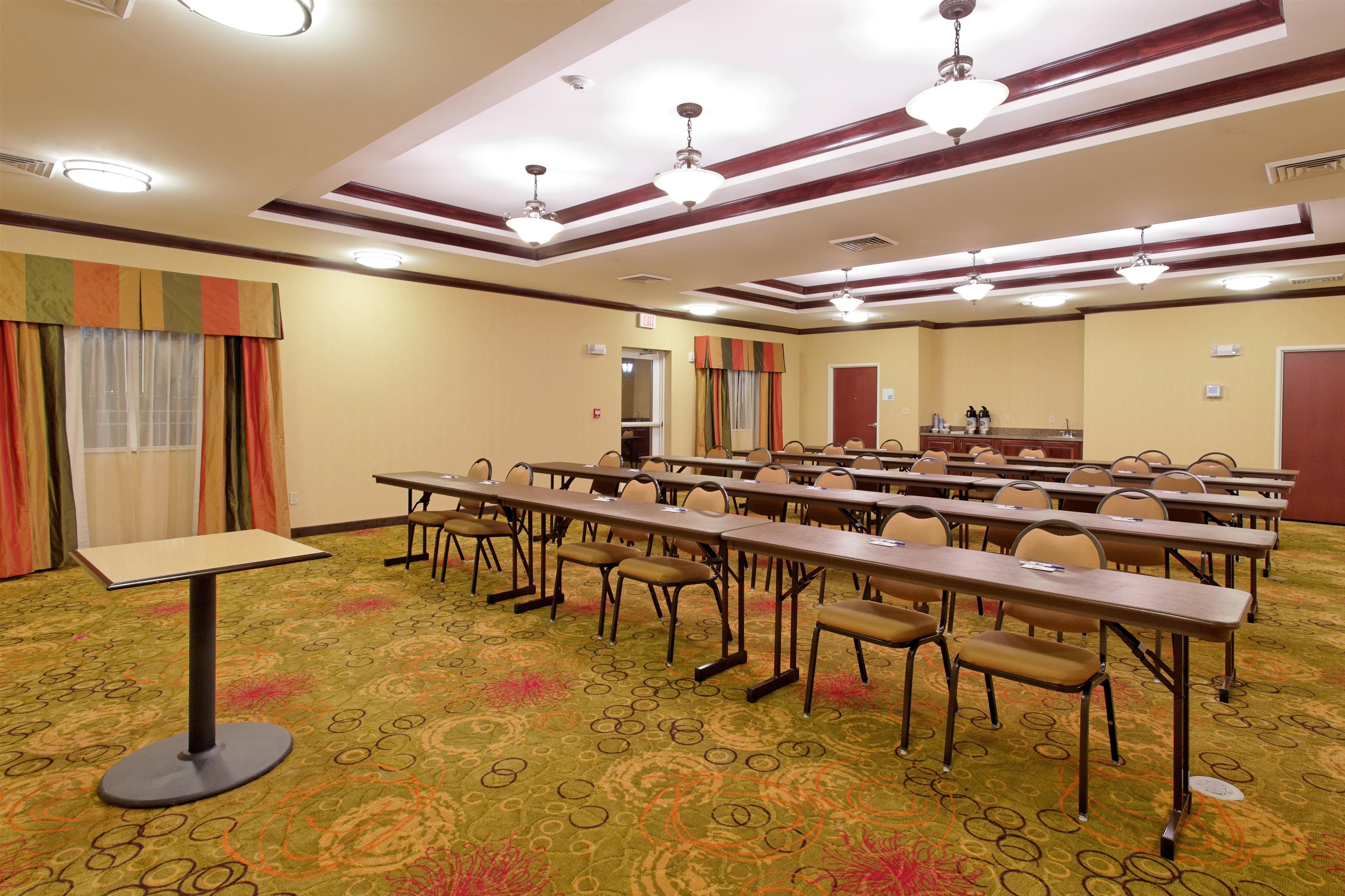 Holiday Inn Express Florence Northeast By Ihg Εξωτερικό φωτογραφία