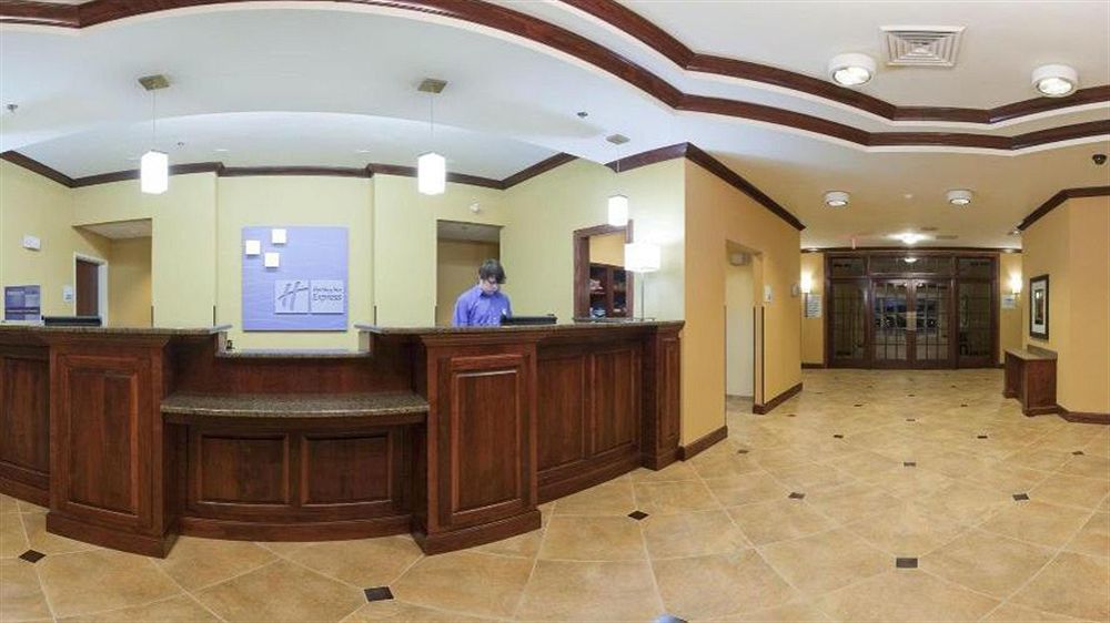 Holiday Inn Express Florence Northeast By Ihg Εξωτερικό φωτογραφία